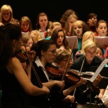 Společné vystoupení - provedení skladeb Hallelujah (G. F. Händel) a Gloria (A. Vivaldi); diriguje Jiří Slovík